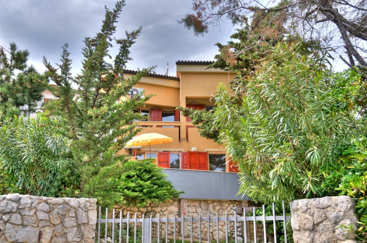 Apartments Casia Baska  Bagian luar foto
