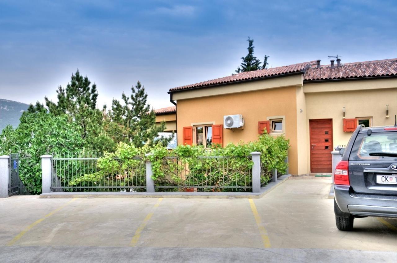 Apartments Casia Baska  Bagian luar foto
