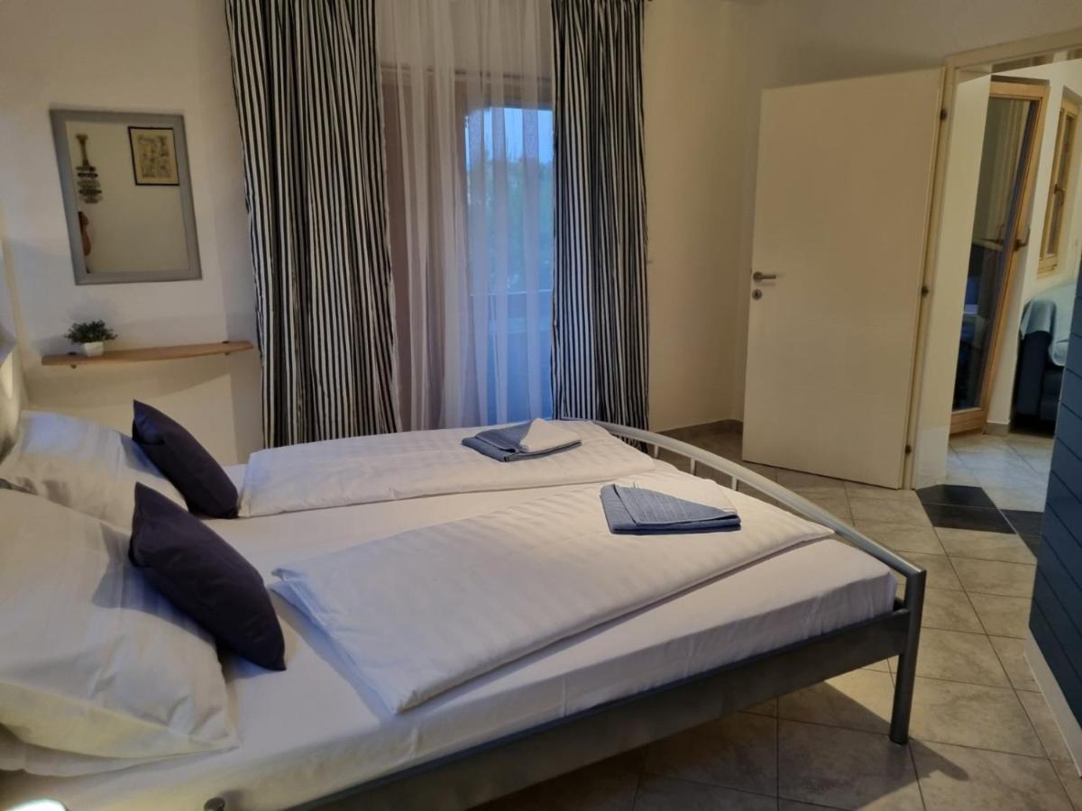 Apartments Casia Baska  Bagian luar foto